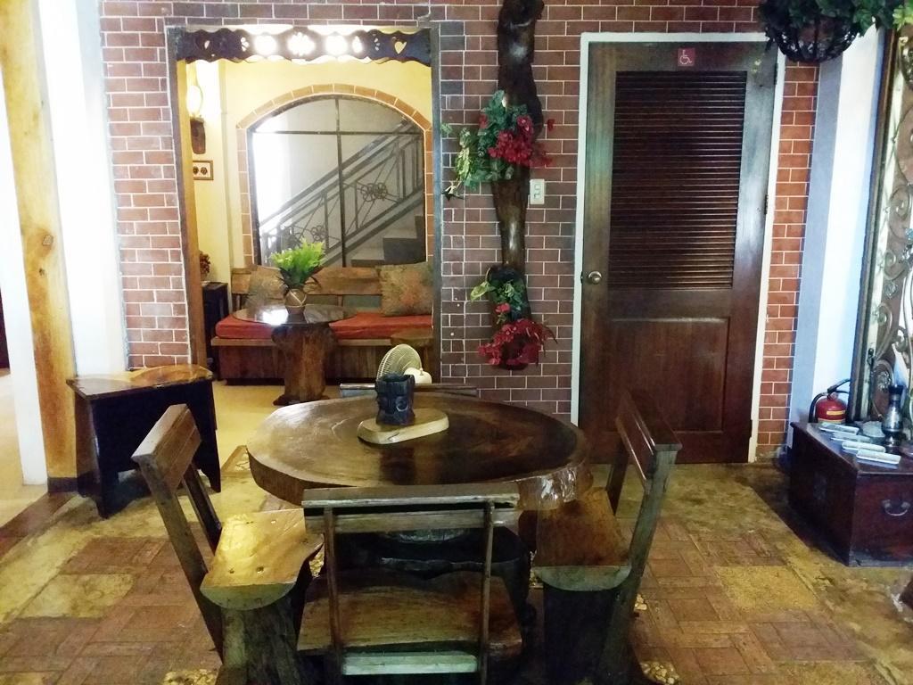Oyo 424 La Florentina Pensionne Cebu Exterior photo